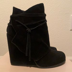 BCBGeneration Loralei Boot Size 8